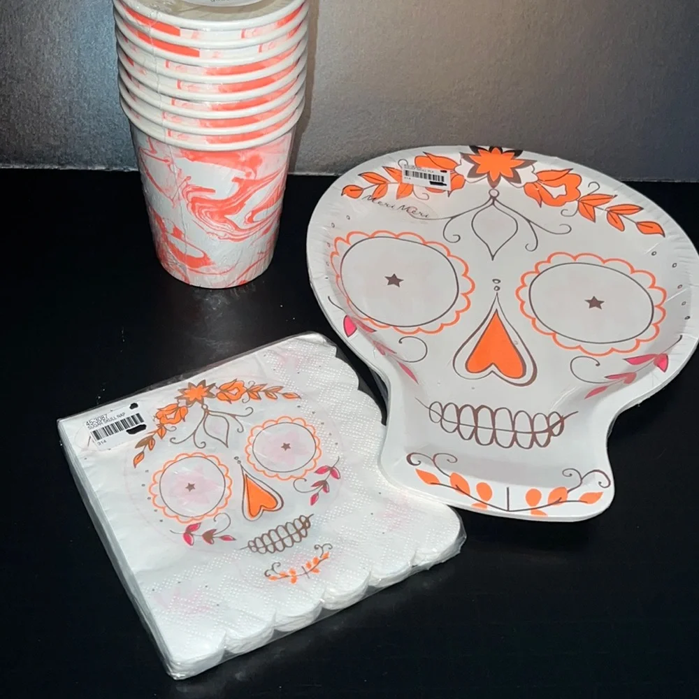 Meri Meri candy skull party bundle: plates w/matching napkin & swirl cups-NWT